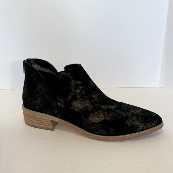 Vaneli Homer Shimmer Suede Bootie - Picture 7 of 10